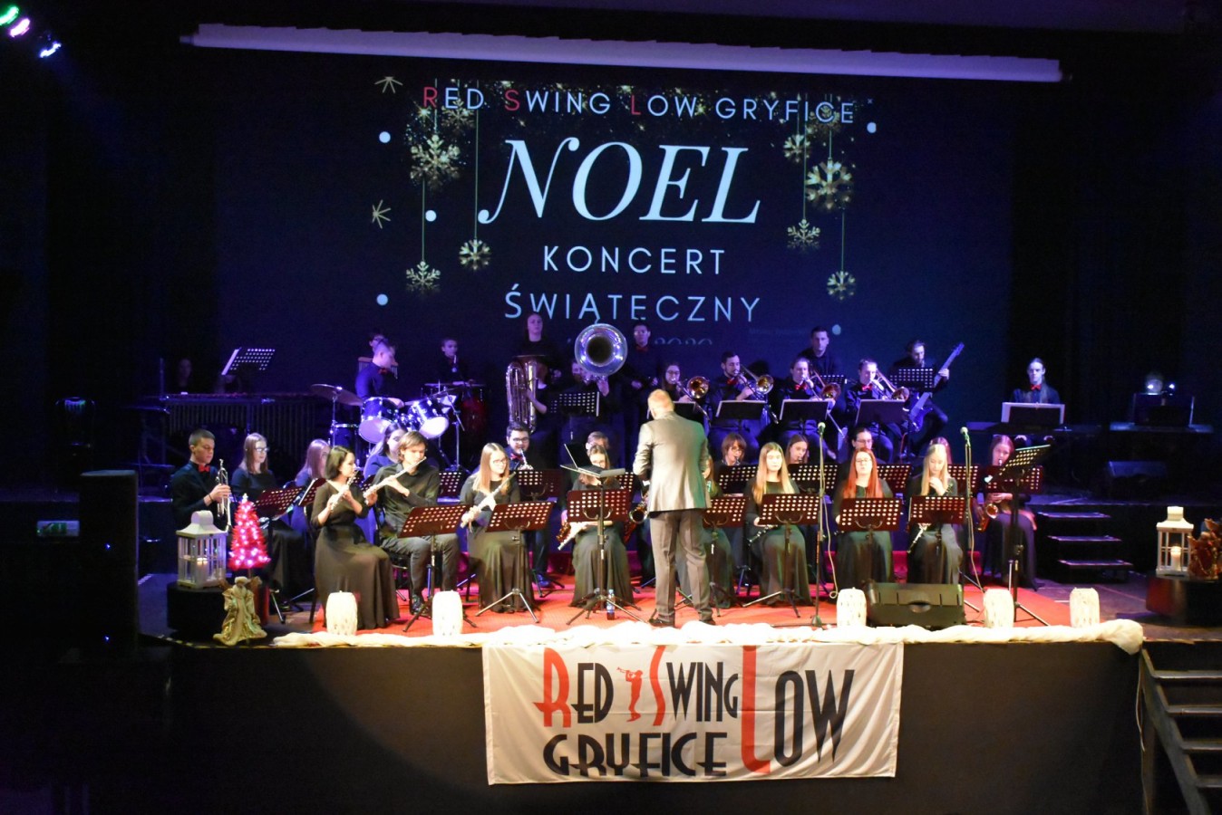 Koncert Świąteczny NOEL w wykonaniu Red Swing Low