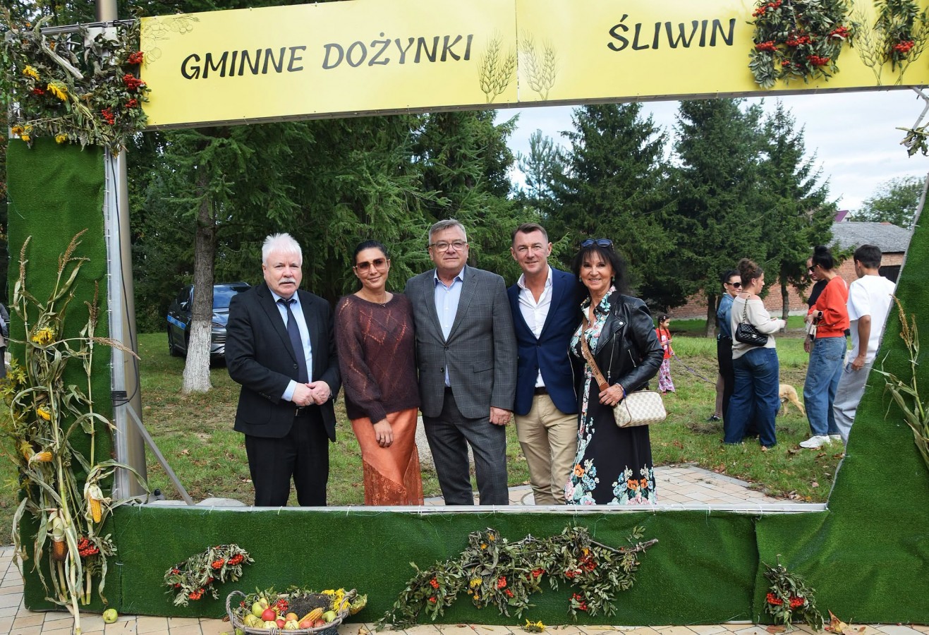 Dożynki gminy Rewal w Śliwnie - świeto plonów i rolniczej tradycji